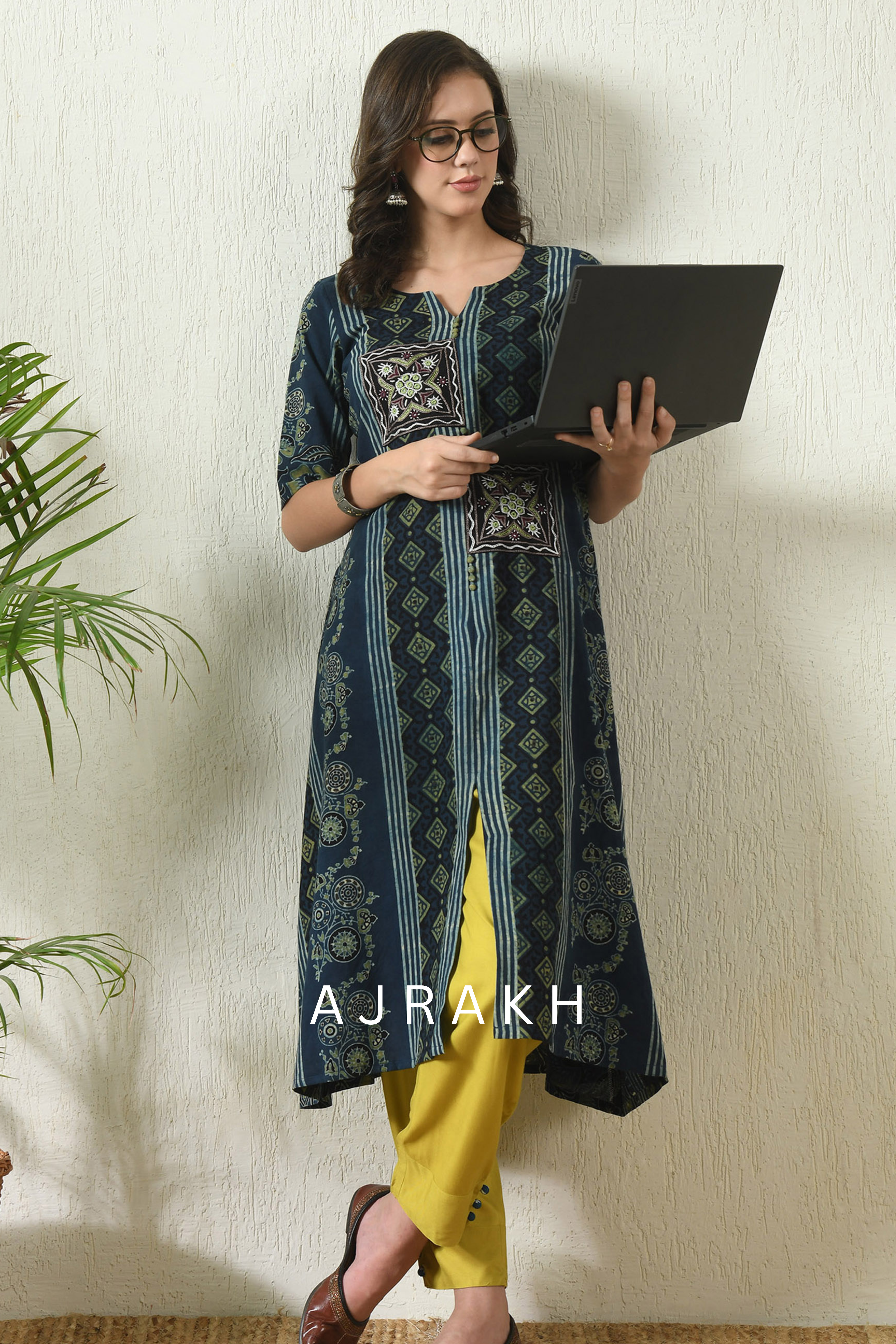 
      Buy Ajrakh Print Kurtas for women online - TAVSI
 – Tavsi