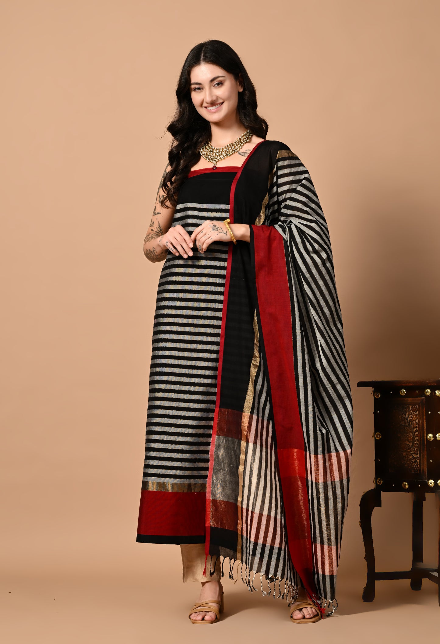 Black Maheshwari Handloom Kurta with Dupatta