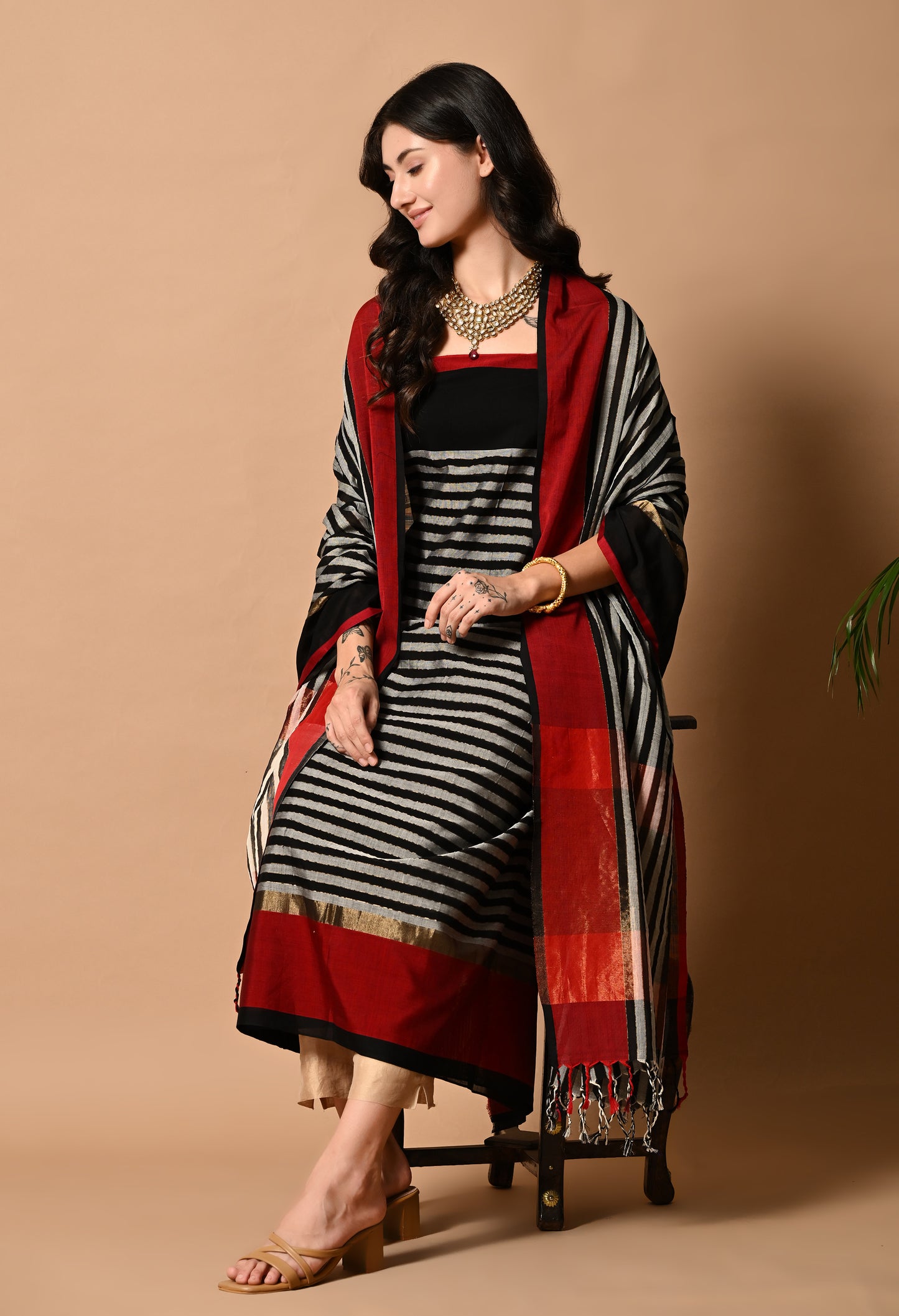 Black Maheshwari Handloom Kurta with Dupatta