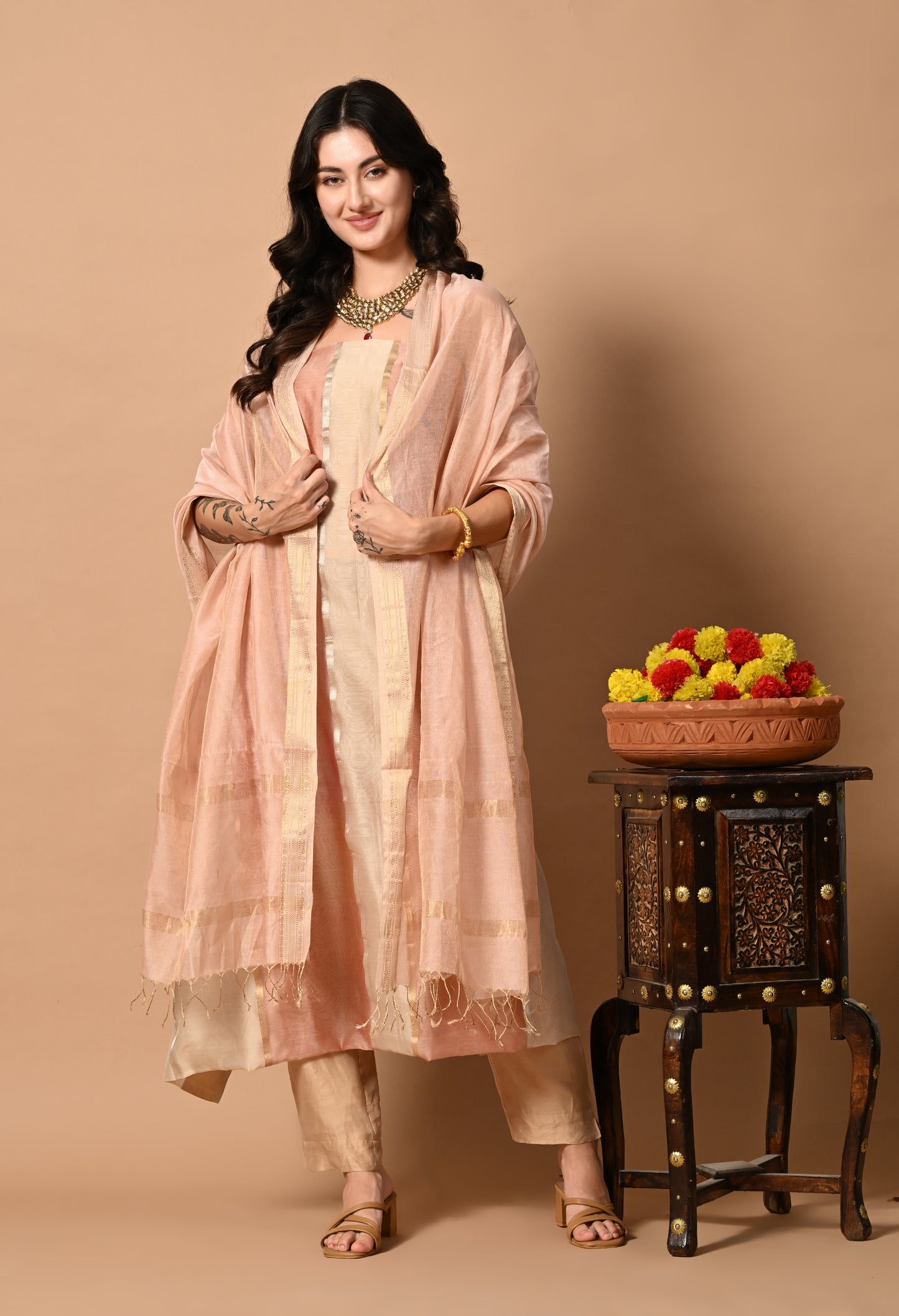 Bej Maheshwari Silk,Zari and Cotton Handloom Kurta Material with Pink Dupatta