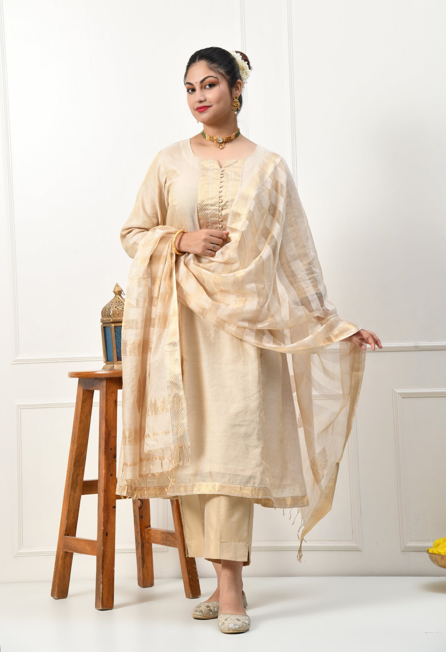 Maheshwari Handloom Golden Zari Kurta with Dupatta