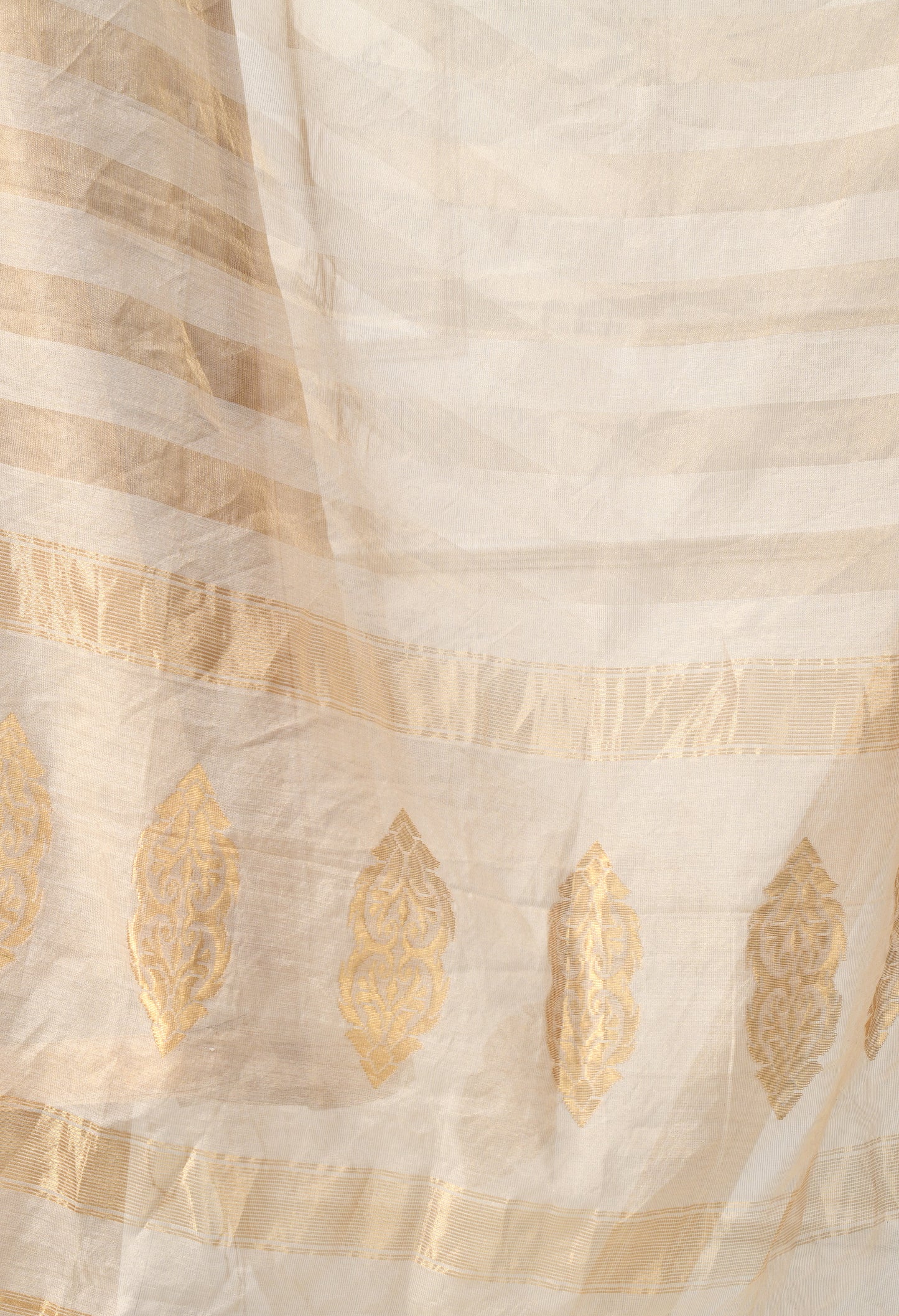 Maheshwari Handloom Golden Zari Kurta with Dupatta