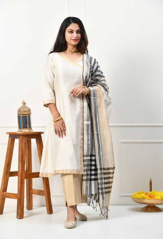 Maheshwari Handloom White Kurta with Dupatta