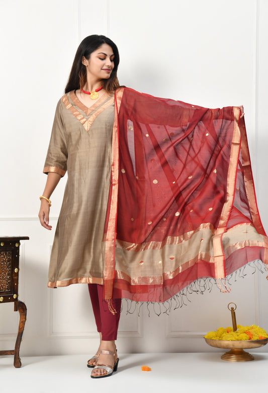 Maheshwari Handloom Brown Kurta with Maroon Dupatta