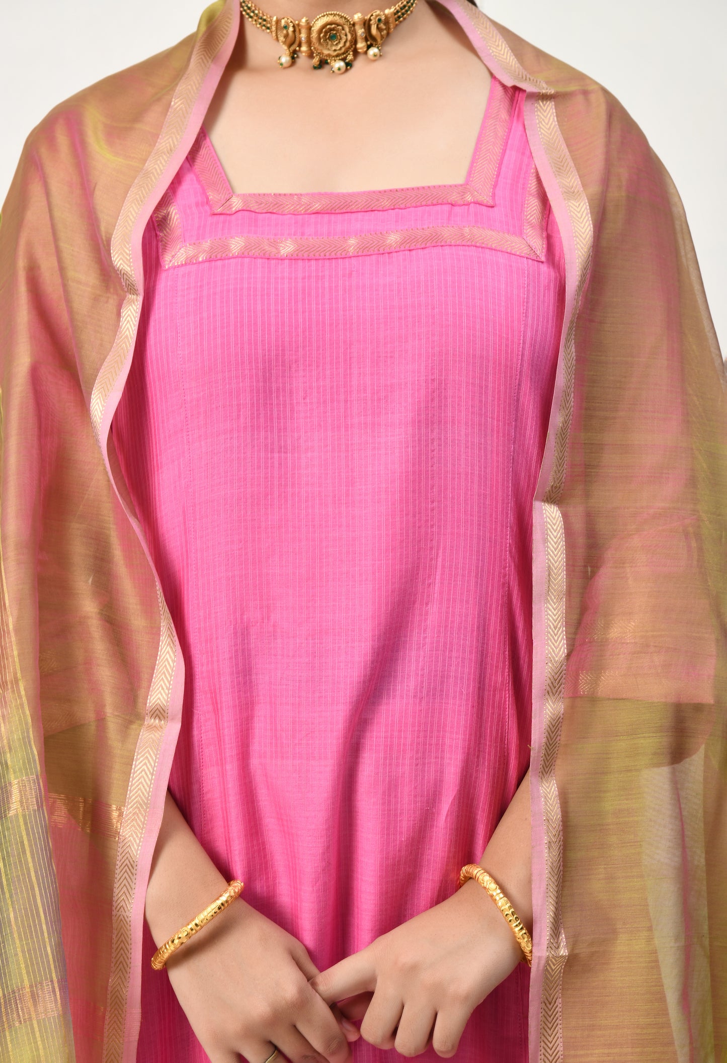 Maheshwari Handloom Pink Kurta with Dupatta